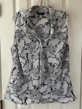 NWOT Investments II Plus Size 18W White & Black Paisley Print Sleeveless